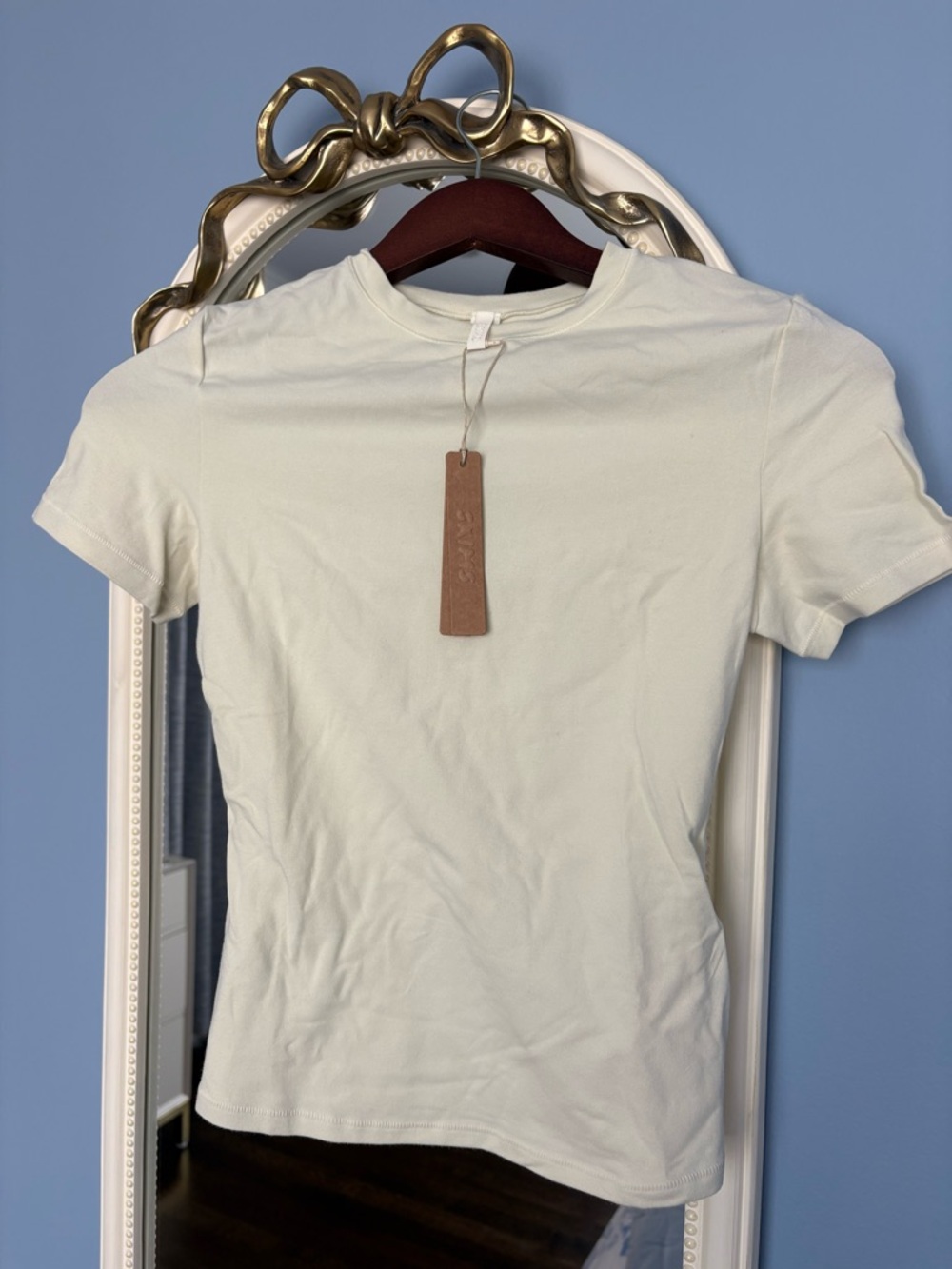 SKIMS *NWT* Women’s Cotton Jersey T-Shirt Color: Bone Size Small - Picture 2 of 6
